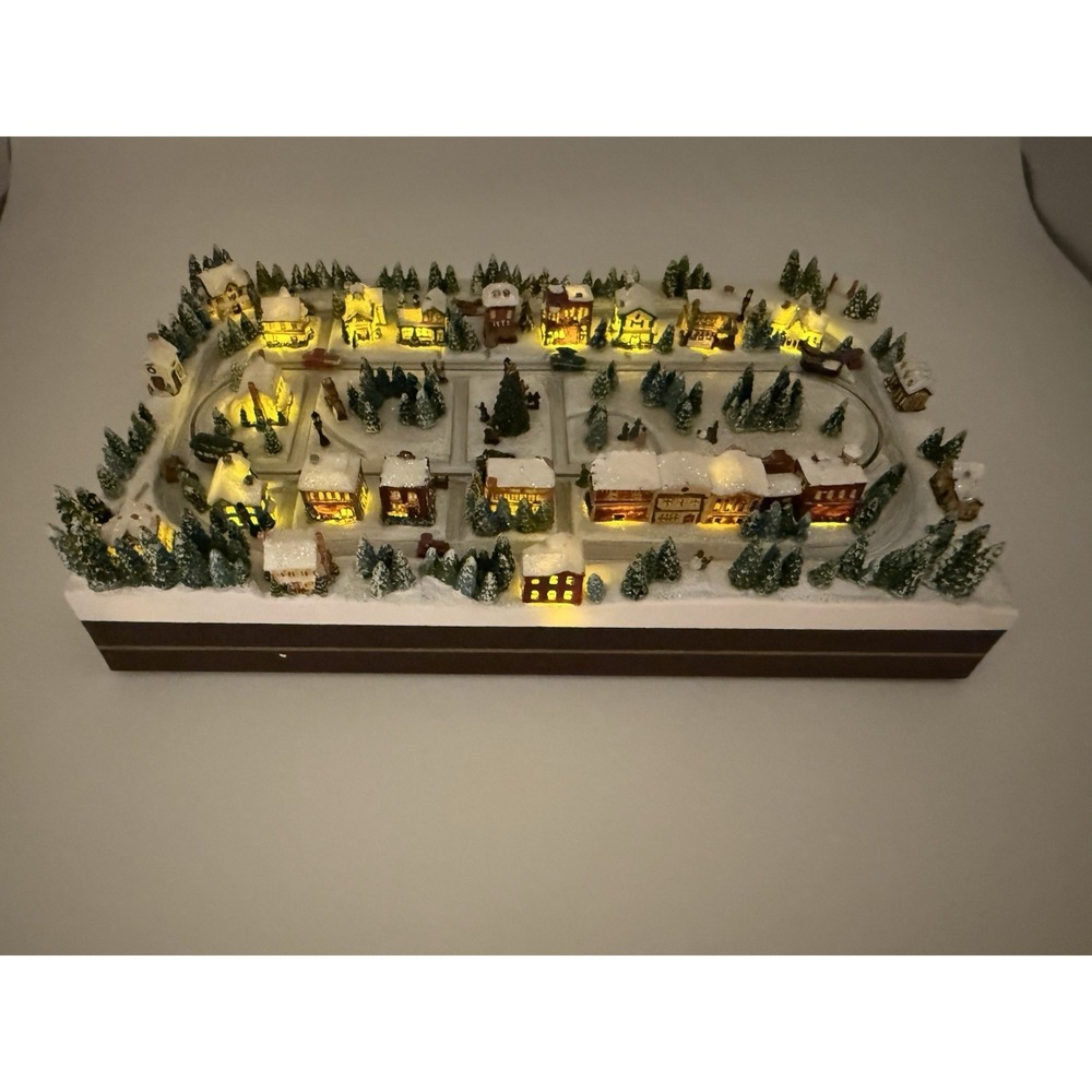 2008 THOMAS KINKADE animated Hawthorne Village Christmas miniature "Main Street"